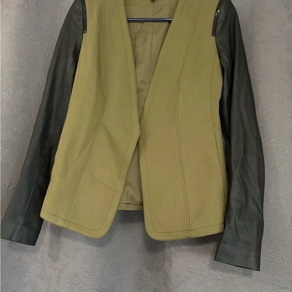 Theory Olive and Black Yaisa Pryor Blazer - Picture 3 of 6